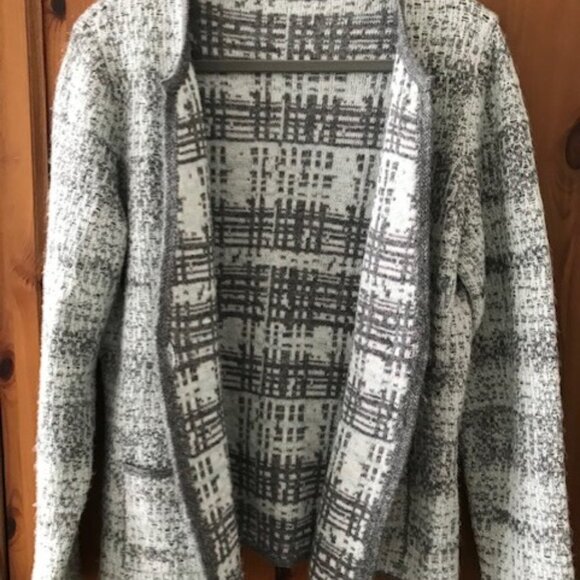 OLSEN Wool blend knitted Jacket/Cardigan,  size M, Excellent condition - Picture 7 of 7